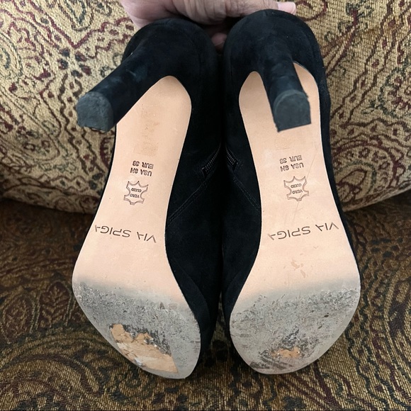 Via Spiga Suede Black Ankle Boots - Picture 2 of 6